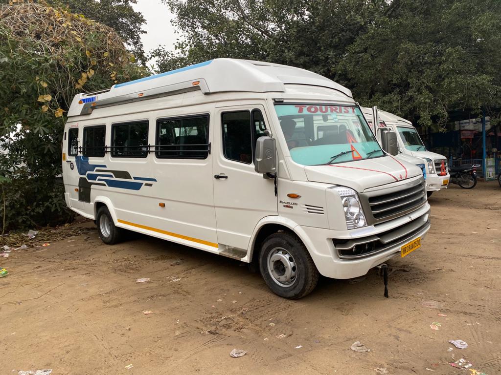 20 Seater coach rental in New Delhi
