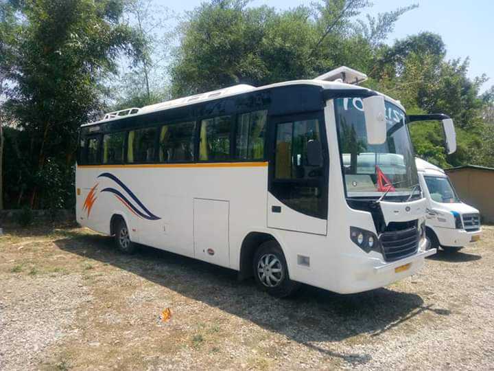 25 Seater Bus hire in delhi