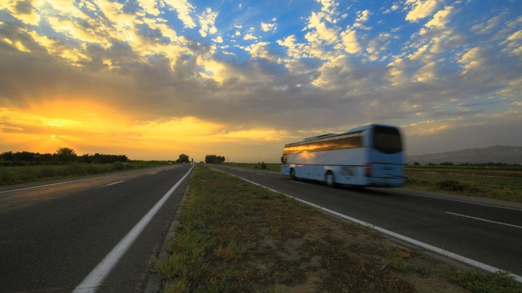 Bus hire in gurgaon, Bus on rent in Gurgaon