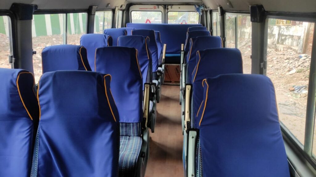 Mini Bus on hire, Mini Bus on Rent in Delhi