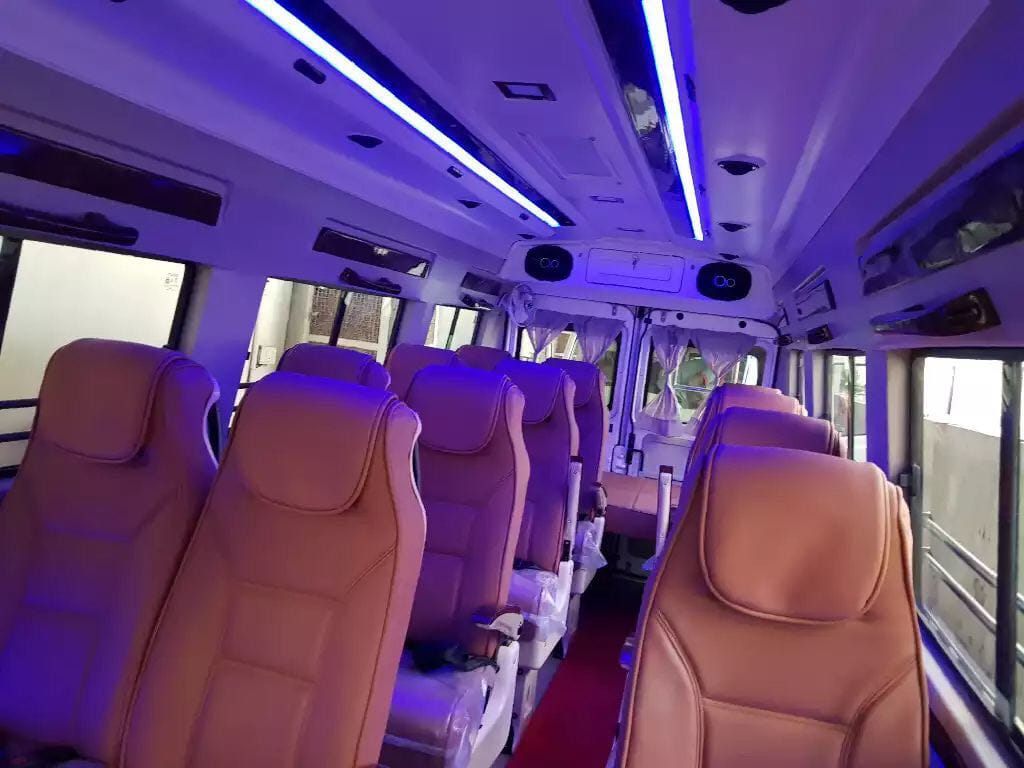 12 Seater Luxury Traveller on rent in noida